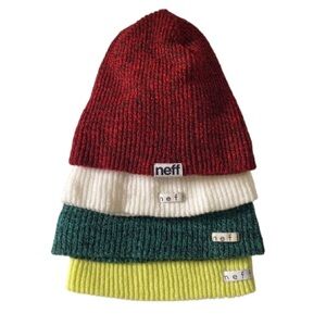 Bundle of 4 Authentic Neff Women’s Daily Beanies!